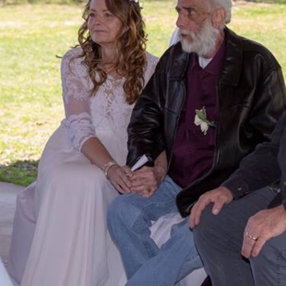 Meet your Posher, Sandy - Picture 6 of 17